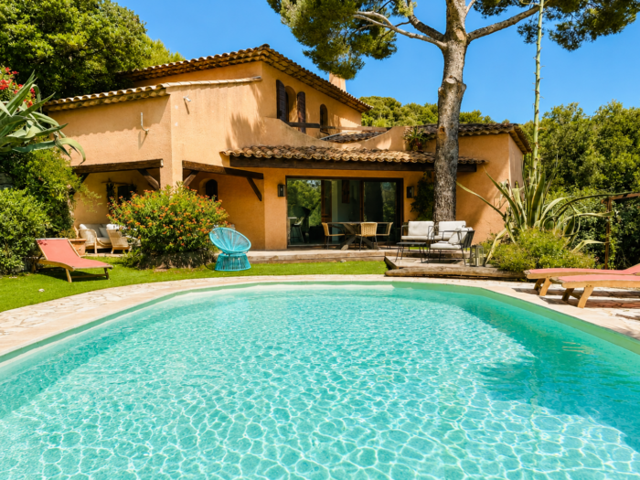 Villa 3 chambres avec piscine à vendre Les Issambres sur les hauteurs au calme