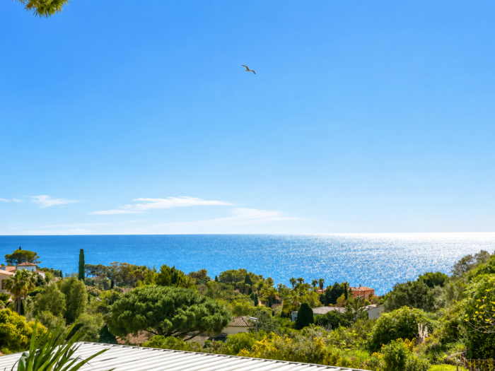 Villa 6 pièces avec vue sur la mer à vendre aux Issambres San Peïre
