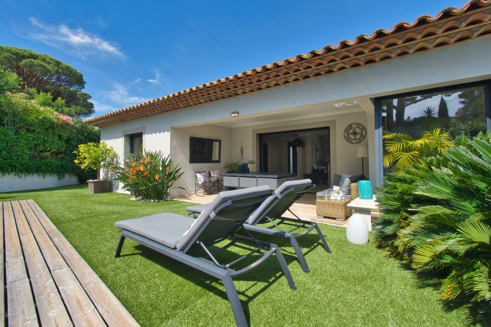 Villa récente 5 chambres à vendre à Sainte Maxime au Sémaphore – Image 2