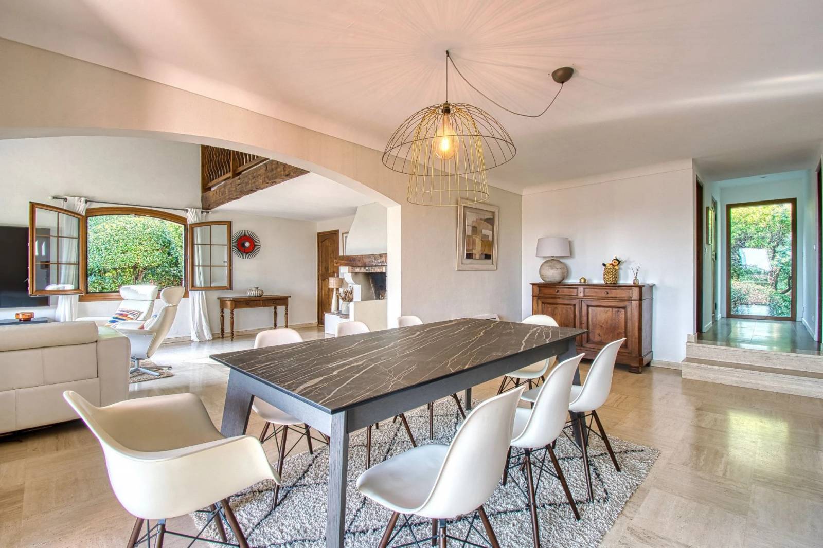 Villa vue mer avec 4 chambres à vendre, aux Issambres, plages à pied – Image 7