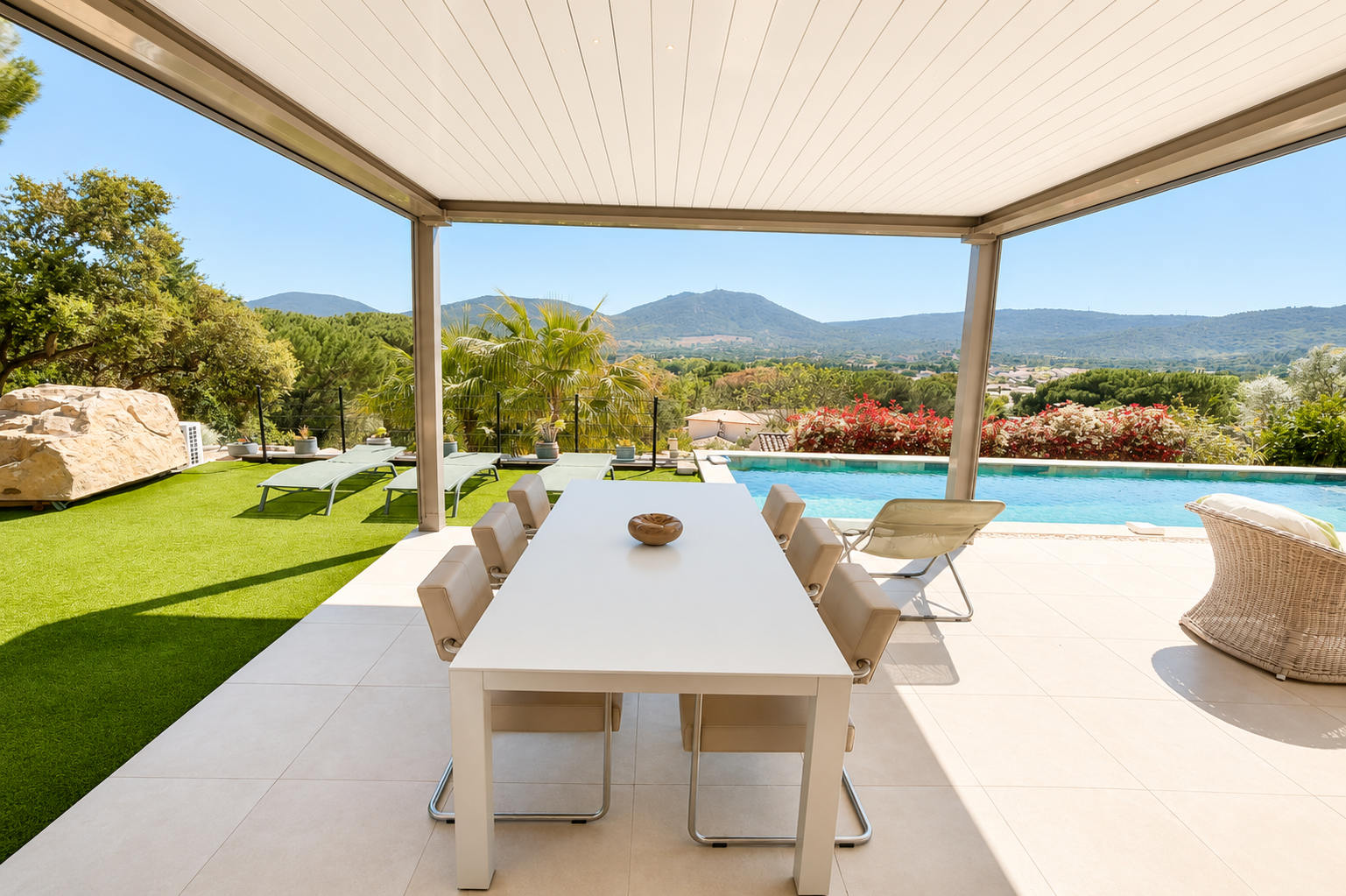 Vente villa 5 pièces au Plan de la Tour avec piscine chauffée et garage – Image 5