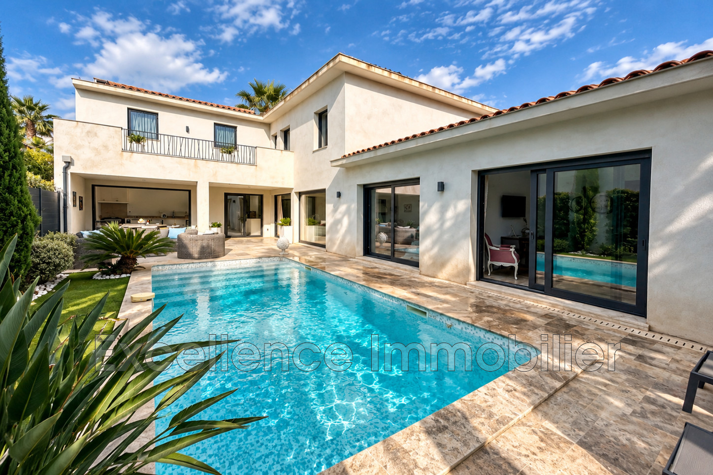 Villa 5 pièces à vendre à Sainte-Maxime – Image 2