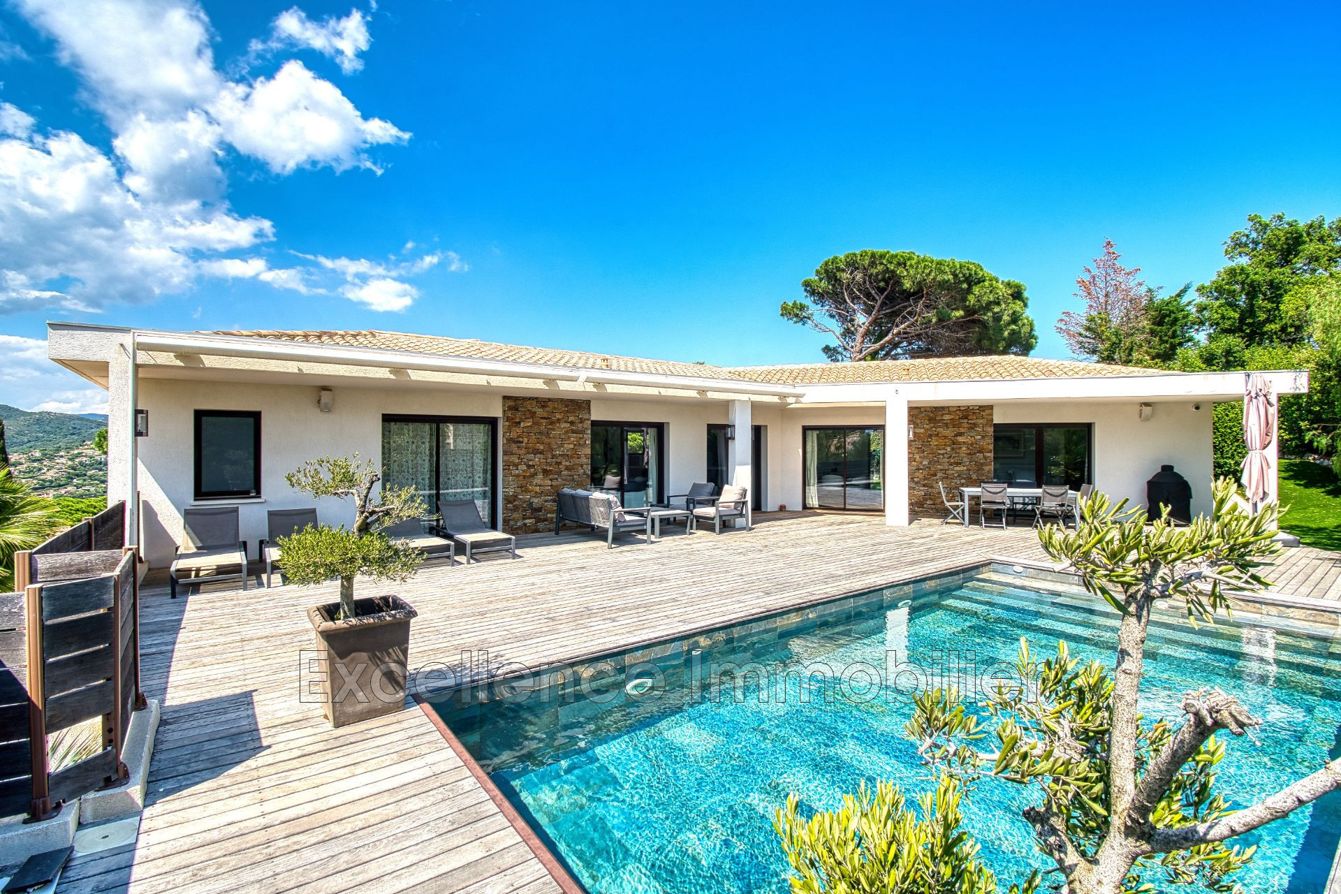 Villa 4 pièces à vendre à Sainte-Maxime – Image 3
