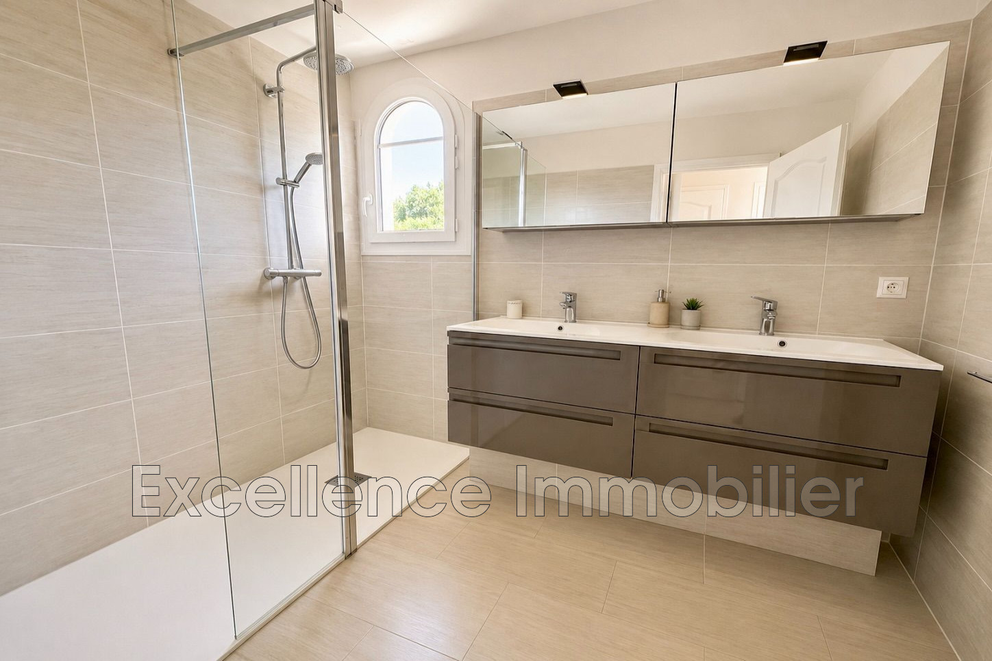 Villa 6 pièces à vendre à Sainte-Maxime – Image 9