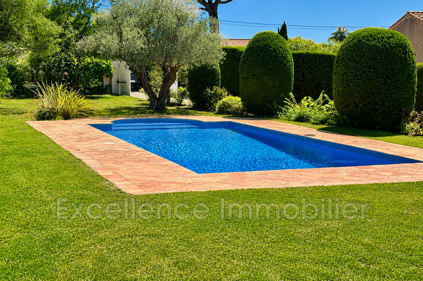 Villa 6 pièces à vendre à Sainte-Maxime – Image 2