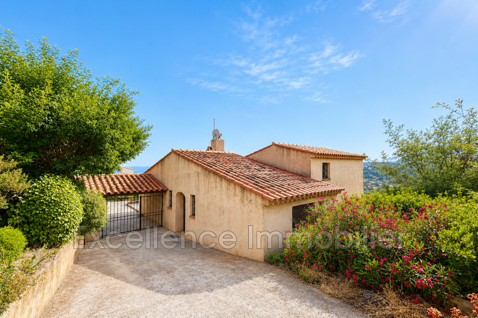 Villa 5 pièces à vendre à Les Issambres – Image 3