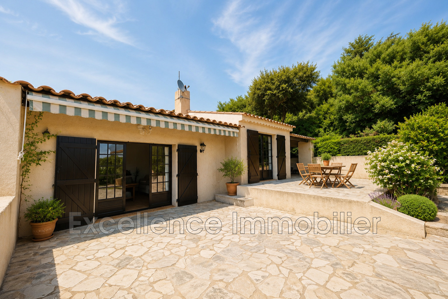 Villa 5 pièces à vendre à Les Issambres – Image 2