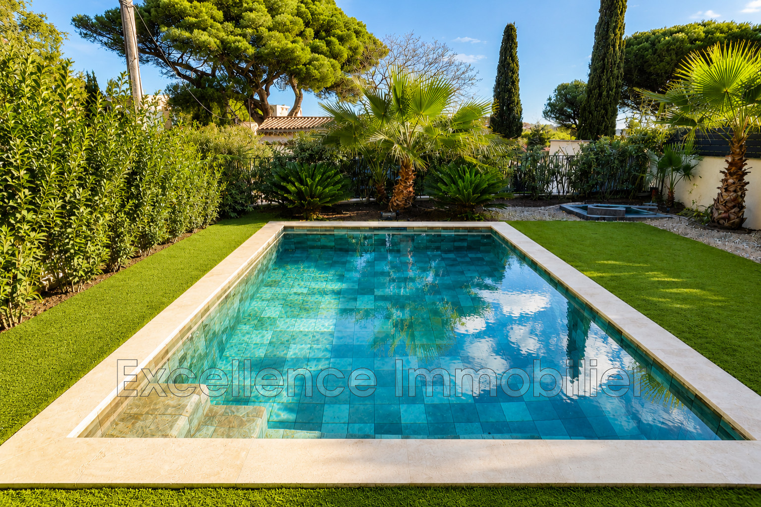 Villa 5 pièces à vendre à Sainte-Maxime – Image 2